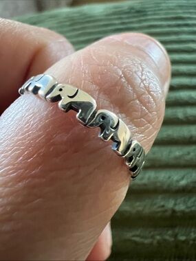 Elephant Link Sterling Silver Ring - Silver Elephant Band Size 9.5